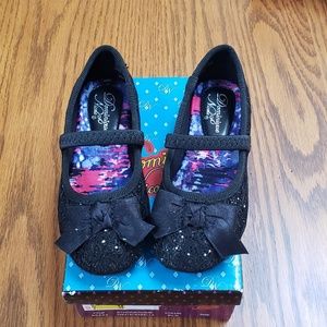 Dominique Nicole Black Shoes Kids 7M New in Box